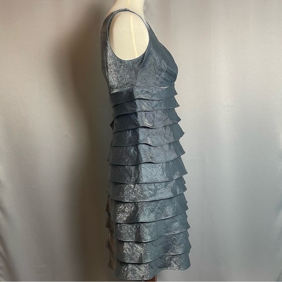 Dress Barn Blue-Green Iridescent Layered Tiered Sleeveless Dress - Size 4 - Picture 4 of 13